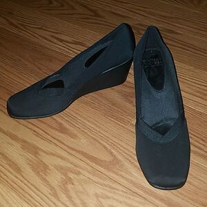 Mootsie Tootsie Stretch black shoes Sz 9.5 NEW